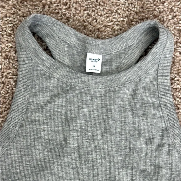 Old Navy Gray Fitted Sleeveless Tank Top - Picture 2 of 5